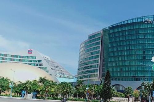 Cổ phiếu lao dốc: Lãnh đạo bị bán giải chấp, bỏ tiền cứu thị giá