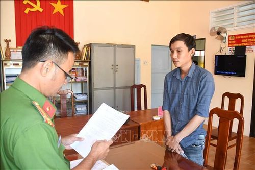 Bắt giữ các đối tượng tàng trữ, tổ chức sử dụng trái phép ma túy