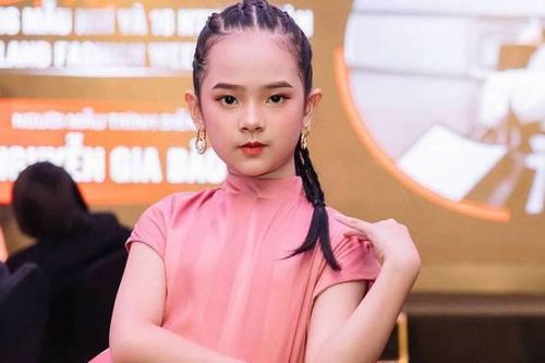 16 mẫu nhí Việt mở màn Thailand Fashion Week 2022