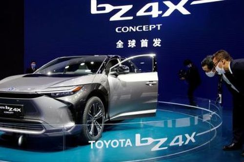Toyota triệu hồi mẫu xe điện bZ4X do nguy cơ rơi bánh xe