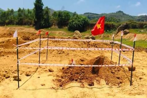 Phát hiện quả bom 'khủng' dưới lòng đập ở Hà Tĩnh