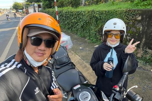 Bố tặng con gái chuyến đi phượt sau kỳ thi vào lớp 10