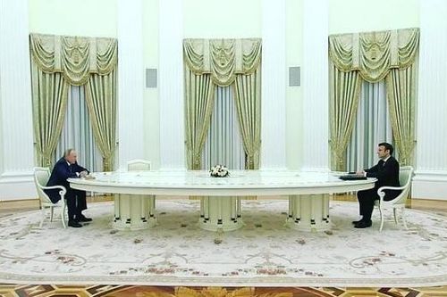 Tiết lộ hiếm thấy về cuộc điện đàm giữa ông Putin và ông Macron