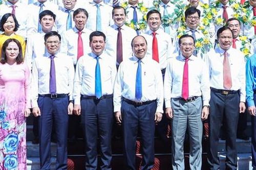 Chủ tịch nước Nguyễn Xuân Phúc gặp mặt lao động tiêu biểu ngành dầu khí