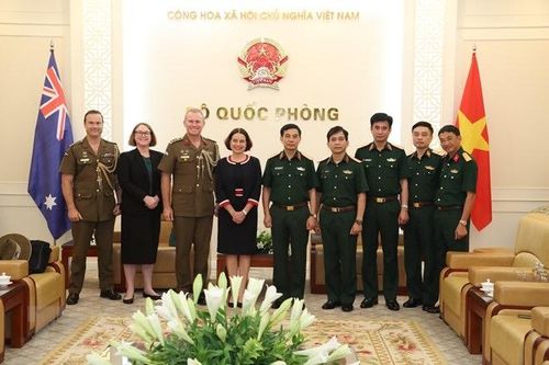 Đại tướng Phan Văn Giang tiếp Đại sứ Australia tại Việt Nam