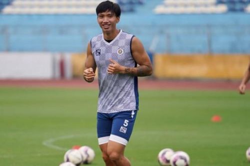 Đoàn Văn Hậu sẵn sàng tái xuất ở V.League cuối tuần này?