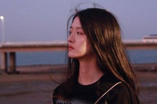 Định mời chồng cũ tới dự hôn lễ, nhưng khi nhìn thấy tình trạng của anh, tôi hốt hoảng hoãn cưới