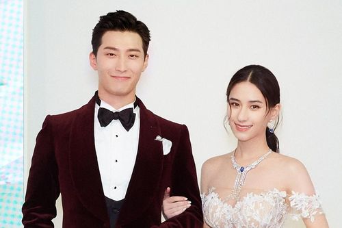 Bạn gái Đậu Kiêu bị tác giả Cảnh Đẹp Ngày Vui Biết Bao Giờ chế giễu vì bán thảm quá nhiều