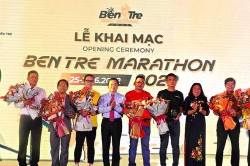 Khai mạc giải Bến Tre Marathon 2022 – Chạy vì niềm tự hào dân tộc