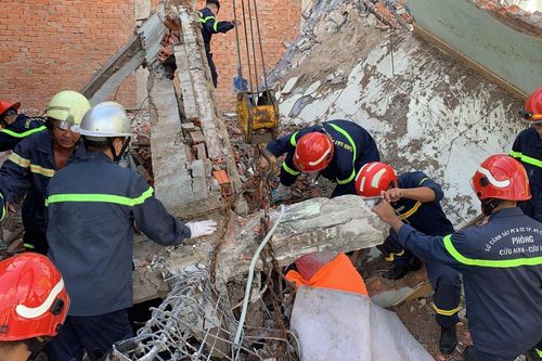 TP Hồ Chí Minh: Sập công trình xây dựng, hai người thương vong