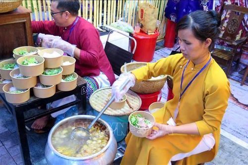 Tôn vinh giá trị văn hóa ẩm thực của Thừa Thiên - Huế