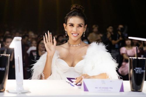 Bị mỉa mai là 'người chuyển giới truyền cảm hứng nhất', Võ Hoàng Yến nói: 'Đừng ăn hiếp chị nữa'
