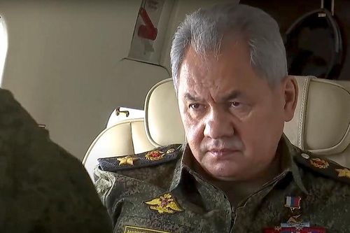 Ông Sergei Shoigui thị sát đơn vị quân đội liên quan đến Ukraine