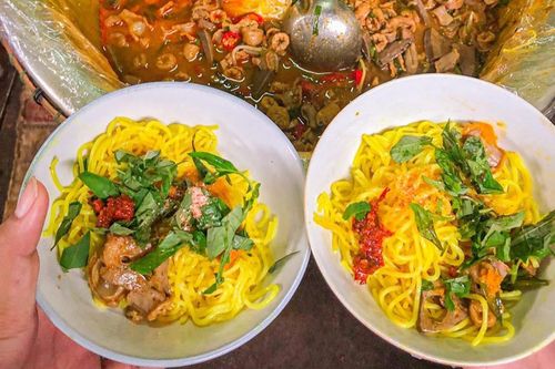 Đến Huế mà không thưởng thức món 'bún trị ho' này thì quả là đáng tiếc