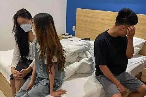 Nam thanh niên cùng 2 nữ nhân viên quán bar sử dụng ma túy