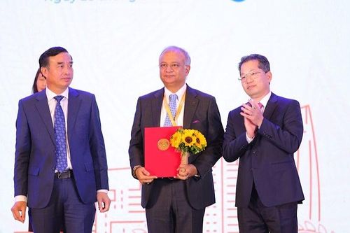 Tập đoàn Ấn Độ cam kết đầu tư 10 tỷ USD vào Việt Nam