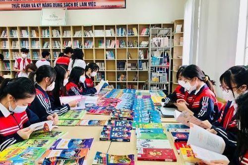 Đề xuất mua SGK cho học sinh mượn: Làm kiểu tùy hứng... rất nguy hiểm