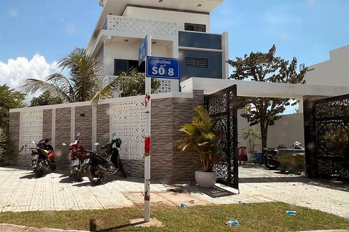 Nạn nhân vụ gục trên vũng máu trong biệt thự bốc cháy đã tử vong