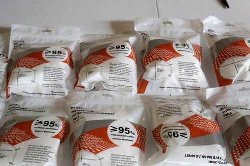 Nghị sỹ Mỹ hối thúc điều tra các nhà sản xuất khẩu trang Trung Quốc