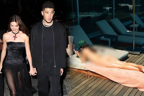 Hậu chia tay bạn trai cầu thủ bóng rổ, Kendall Jenner tuyên bố độc thân với bức ảnh khỏa thân gây sốc
