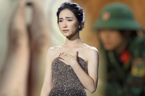 Hòa Minzy khoe đôi chân bầm tím khiến fan xót xa, trải lòng: 'Đã có nhiều khi nhớ con mà rơi nước mắt'