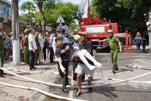 Hà Nam: Cháy cửa hàng tạp hóa 5 người thương vong