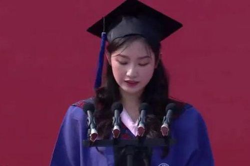 Phát biểu của nữ sinh tốt nghiệp trường đại học danh giá gây tranh cãi