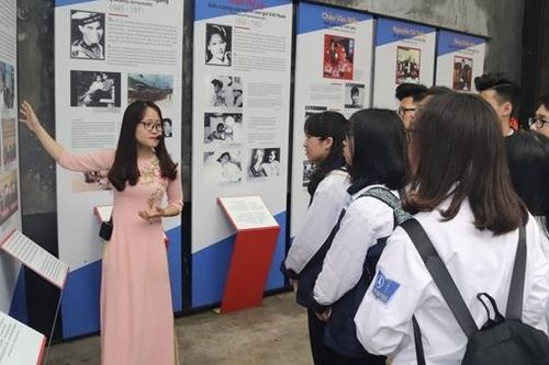 Thiết kế môn Lịch sử THPT bao gồm cả phần bắt buộc và lựa chọn