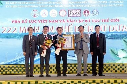 Bến Tre lập kỷ lục thế giới với 222 món ăn từ dừa