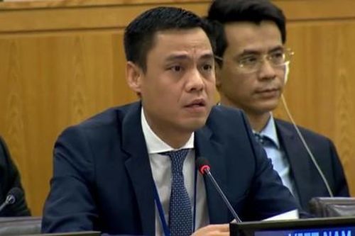 Khẳng định quan điểm của Việt Nam về Biển Đông