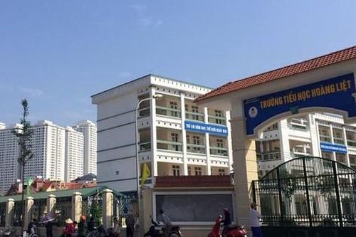 Vụ 'ép' học sinh chuyển trường để đạt chuẩn quốc gia: Hiệu trưởng thừa nhận thiếu sót