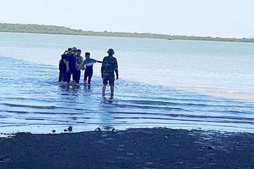 Đánh chết người, nam thanh niên nhảy cầu tự vẫn