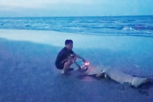 Hà Tĩnh: Cùng bạn đi tắm biển, một người đàn ông tử vong