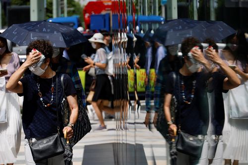 Tokyo trải qua tháng 6 nóng nhất trong gần 150 năm