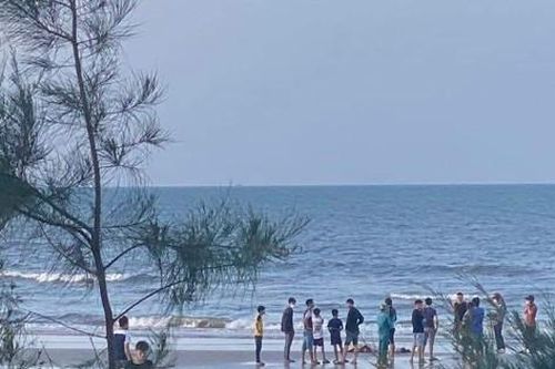 Đi tắm biển, người đàn ông bị đuối nước tử vong