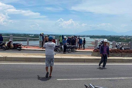Người đàn ông nhảy sông Thu Bồn tự tử