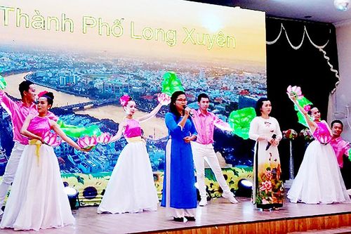 Gia đình bình an - xã hội hạnh phúc
