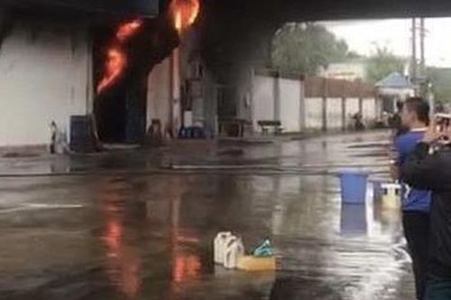 'Bà hỏa' thiêu rụi xưởng hạt điều lúc sáng sớm