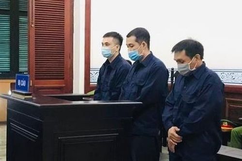 Kịch bản công phu nhờ người yêu cũ dàn cảnh đánh ghen để quỵt nợ