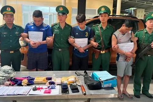 3 đối tượng sa lưới cùng 18.000 viên ma túy