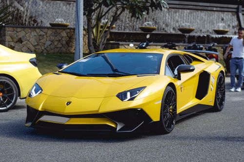 Lamborghini Aventador SV cùng loạt xe thể thao xuất hiện tại Nha Trang