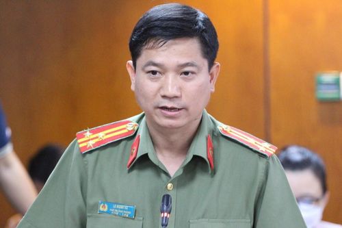 Giám đốc Công an TP.HCM yêu cầu xử lý nghiêm vụ đại úy làm nhanh CCCD