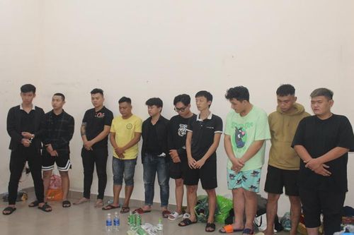Bắt 10 nghi can liên quan vụ dùng súng bắn chết người