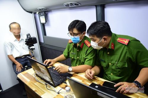 Tạm đình chỉ đại úy công an Gò Vấp dính líu đến dịch vụ làm nhanh CCCD