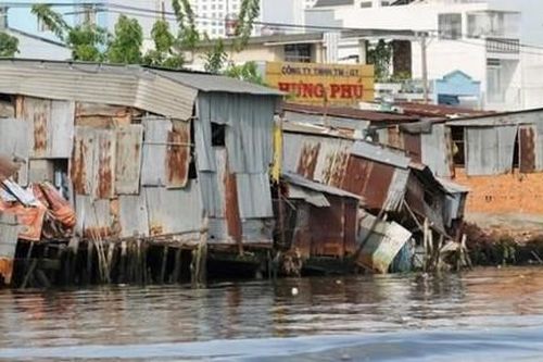 TPHCM đặt mục tiêu khẩn trương di dời 6.500 căn nhà trên kênh rạch