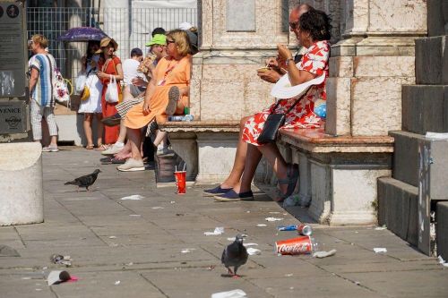Venice muốn xóa sổ khách du lịch nghèo