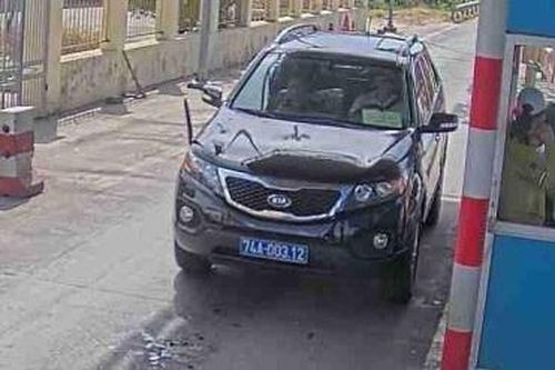 Chi cục phó lý giải việc xe biển xanh qua trạm BOT không nộp phí