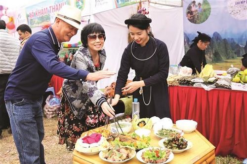 Văn hóa ẩm thực - người xây, kẻ phá!