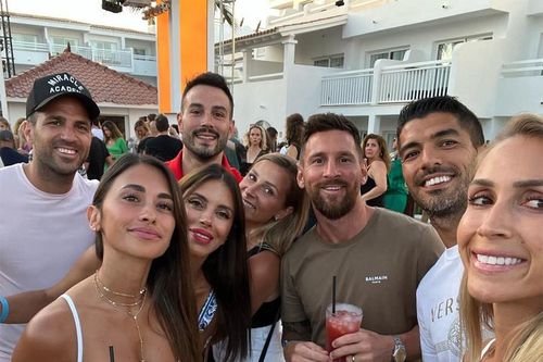 Lionel Messi và hai đồng đội cũ Barca tận hưởng kỳ nghỉ bên gia đình