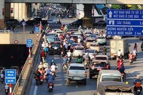 Hà Nội tiếp tục đề xuất phương án giảm ùn tắc ở các điểm 'nóng'